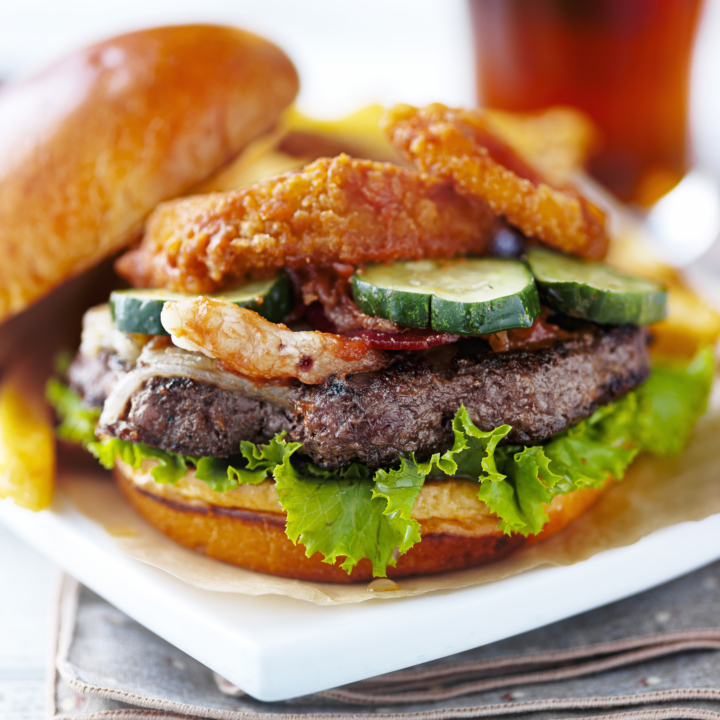 Seasoned 75/25 Beef Sports Patties 40/8 Oz Bulk