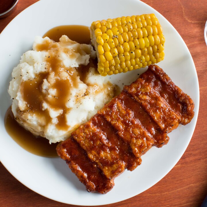 Fully Cooked Bbq Pork Rib Shaped Patties 64/3.75 Oz