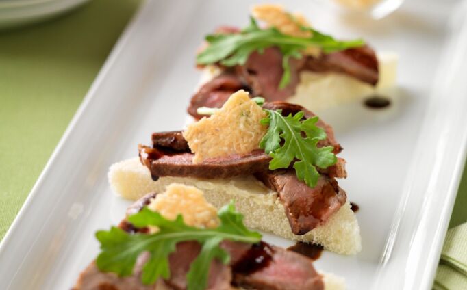 Beef Crostini with Parmesan Crisps and Balsamic Drizzle